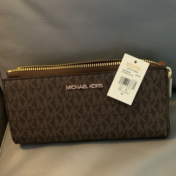 NWT Michael Kors Jet Set Large Zippered Wallet - Picture 2 of 8